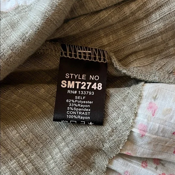 POL Floral tank top - Picture 12 of 13